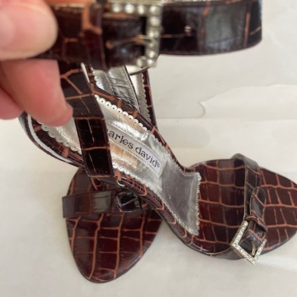 Charles David High Heel 7.5 Crocodile Patent Leather design in box - Picture 6 of 7